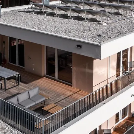 Das Taja Paznaun Penthouse Apartments See Exterior photo