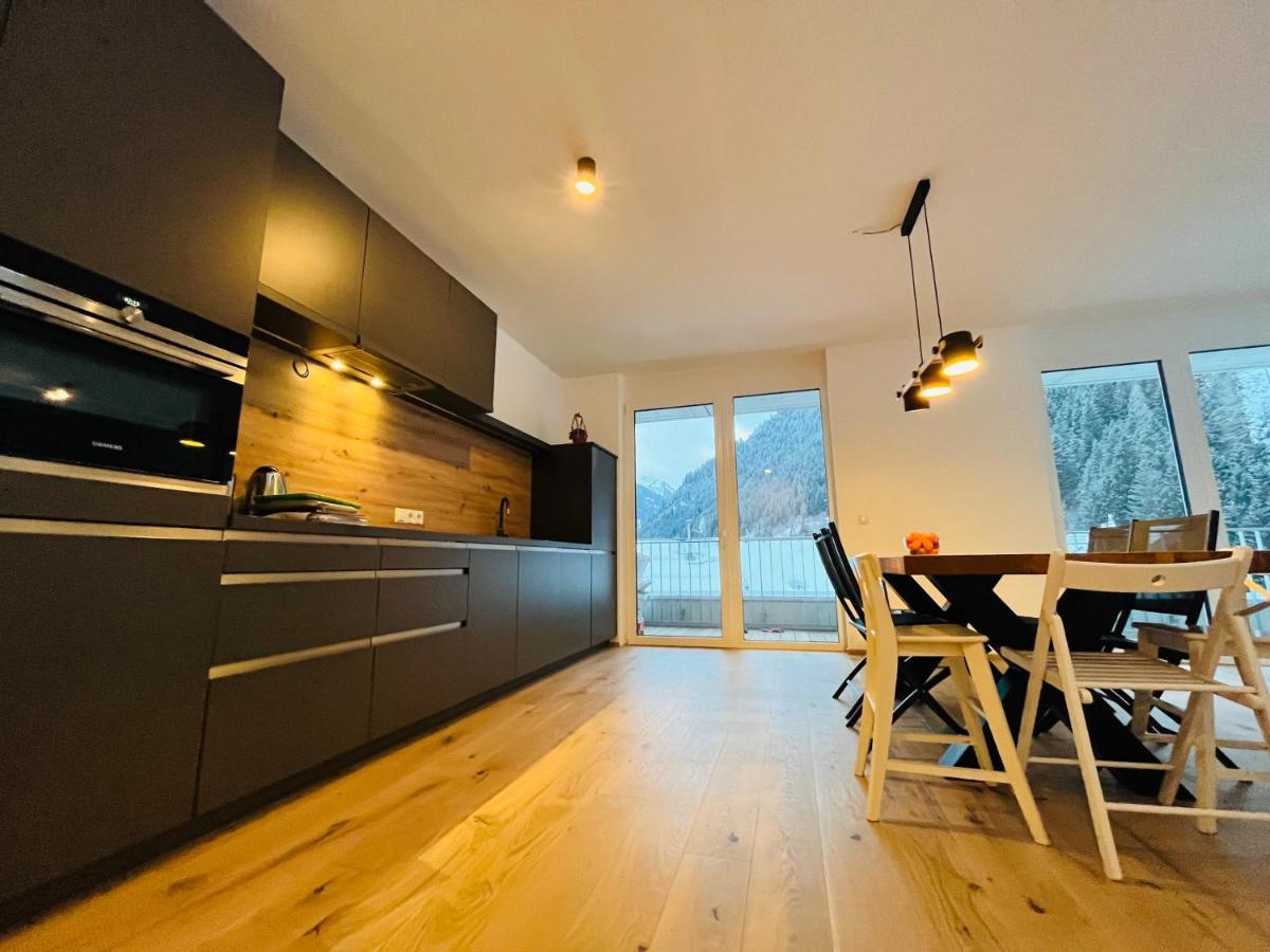 Taja Paznaun Penthouse * See